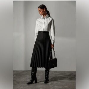 NWOT Zara Black Midi Button Pleated Skirt size M